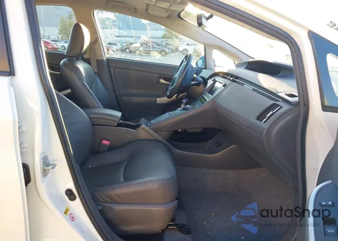 2011 Toyota Prius Five z USA, uszkodzony, nr VIN JTDKN3DU6B1386106